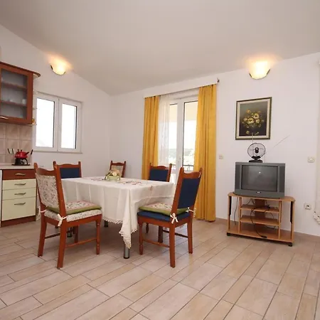 Apartment Hvar 4004c *